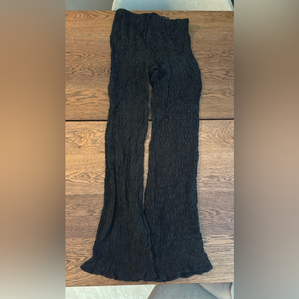 black elasticated pants for women